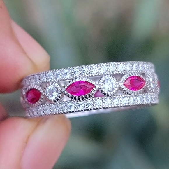 Gorgeous and elegant 925 sterling silver marquise rubies and round CZ diamonds w - Picture 1 of 16